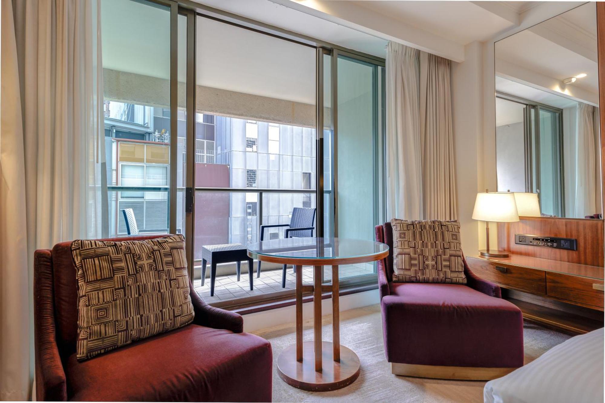 Amora Hotel Jamison Sydney Ngoại thất bức ảnh A room at the hotel